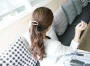 バナナクリップ ヘアクリップ 髪留め レディース 女性 ヘアアクセサリー ラインストーン キラキラ ハーフアップ フルアップ フ 仕事 職場 大人 ファッション雑貨 小物 スクエア オーバル 四角 長方形 楕円 ラウンド ブラック 黒 ブラウン クリア シンプル シック おしゃれ 普段使い 春 夏 秋 冬 普段使い