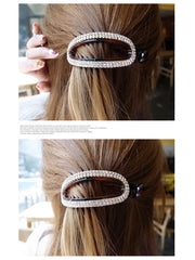 バナナクリップ ヘアクリップ 髪留め レディース 女性 ヘアアクセサリー ラインストーン キラキラ ハーフアップ フルアップ フ 仕事 職場 大人 ファッション雑貨 小物 スクエア オーバル 四角 長方形 楕円 ラウンド ブラック 黒 ブラウン クリア シンプル シック おしゃれ 普段使い 春 夏 秋 冬 普段使い