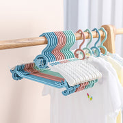 ベビーハンガー 5本セット キッズハンガー 伸縮ハンガー 子供服用 物干し 洗濯用品 収納 7段階調節 連結 省スペース クマ 可愛い ランドリーグッズ