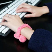 リストレスト 単品 アームレスト 手首 クッション マウスクッション キーボード PCアクセサリー リストバンド ヘアゴム ふわふわ やわらかい 負担軽減 オフィス PC作業 デスクワーク ずれにくい かわいい おしゃれ キュート 小さめ