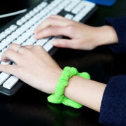 リストレスト 単品 アームレスト 手首 クッション マウスクッション キーボード PCアクセサリー リストバンド ヘアゴム ふわふわ やわらかい 負担軽減 オフィス PC作業 デスクワーク ずれにくい かわいい おしゃれ キュート 小さめ