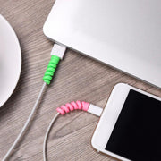 ケーブル保護カバー 4個セット ケーブルプロテクター 充電ケーブル保護 断線防止 スマホアクセサリー ツイスト スパイラル スマホ スマートフォン タブレット USBケーブル PCケーブル