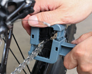 チェーンブラシ 自転車用 クリーニングブラシ 四面 汚れ落とし ハンドブラシ サビ落とし ギア清掃 便利グッズ シンプル メンテナンス用品