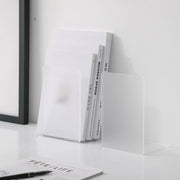 ブックスタンド ブックエンド 本立て シンプル クリア マット 透明 アクリル L型 卓上 収納 本 おしゃれ スタイリッシュ 便利 スリム