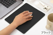 マウスパッド レザー調 四角形 スクエア型 PC周辺機器 パソコン用品 フェイクレザー 防滑 防水 シンプル 無地 定番 PC関連雑貨 テレワーク 在宅勤務 オフィス 会社 事務