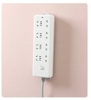 4個セット 電源タップホルダー スライド式 粘着テープ 取り付け 固定器 貼付け 壁掛け 収納 粘着式 固定 テープ 貼り付け リモコン 収納 簡単 便利 アイデアグッズ リモコンホルダー