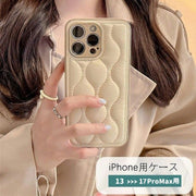 iPhone用ケース iPhone用カバー スマホケース スマホカバー レザー調 背面保護 傷予防 保護カバー キルティング風 携帯ケース アイフォン用ケース スマートフォンカバー  iPhone17 iPhone16 iPhone16Pro iPhone15 15Pro  iPhone13 13Pro 13ProMax iPhone14