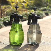 霧吹き 1.5L スプレーボトル ガーデニング用品 園芸 水やり 観葉植物 花 植木鉢 鉢植え きりふき 半透明 クリアカラー おしゃれ かわいい スタイリッシュ ガーデン 庭 日用品雑貨