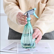 霧吹き 250ml 600ml スプレーボトル ガーデニング用品 園芸 水やり 観葉植物 花 植木鉢 鉢植え きりふき 半透明 クリアカラー おしゃれ かわいい スタイリッシュ ガーデン 庭 日用品雑貨
