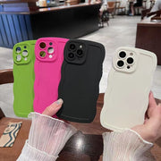 スマホカバー スマホケース iPhone用カバー iPhone用ケース レディース 女性 メンズ 男性 ユニセックス 男女兼用 お揃い ペアルック スマホアクセサリー スマホ関連雑貨 スマホ周辺雑貨 波形 ウェーブ 無地 ピンク ブラック ホワイト シンプル カジュアル ポップ かわいい キュート おしゃれ
