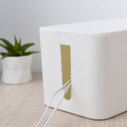 ケーブルボックス コード収納 配線隠し 配線収納 ケーブル収納 電源タップボックス 小物入れ コードケース タップ収納ボックス ケーブル整理用品 収納ボックス 蓋つき フタ付き 整理整頓 日用品 インテリア小物 シンプル 単色 無地 ホコリ防止 汚れ防止 便利グッズ 白 黒