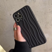 iPhoneケース スマホケース ソフトケース 背面保護 傷防止 汚れ防止 シンプル ウェーブ 波 立体 お洒落 iPhoneカバー スマホカバー スマートフォンケース ブラック 黒 アイフォンケース プチギフト 贈り物