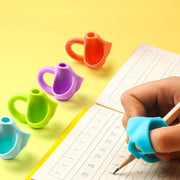 ペングリップ 鉛筆グリップ 3個セット 子供用 筆記補正器具 筆記サポーター 筆記補助 柔らかい