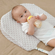 ベビー枕 吐き戻し防止枕 ピロー まくら クッション 傾斜 ベビー 赤ちゃん 新生児 ベビー用品 凹凸 両面 嘔吐防止 鼻詰まり 滑り止め すっぽり 洗える かわいい