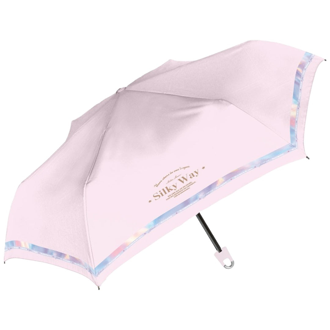 キッズ折りたたみ日傘 カラビナ付き UV シルキーウェイ 折り畳み傘 晴雨兼用 50cm UPF50＋ 完全遮光 子供用 女の子 子ども用 こども用 雨傘 日傘 雨具 レイングッズ 小学生 通園 通学 夏 日焼け対策 紫外線対策 ピンク 水色 ライトブルー サックス パステルカラー